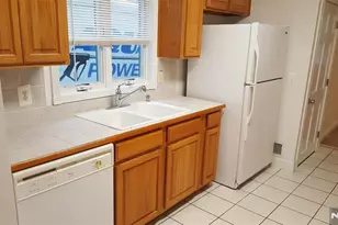 186 Elm Ave 1st Fl, Teaneck Township, NJ 07666 - Photo 5