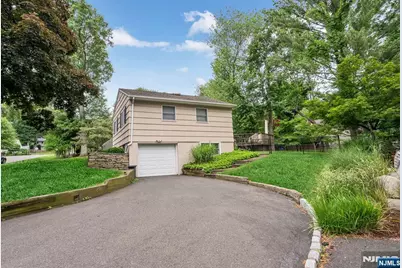 49 Rutherford Place, Montvale, NJ 07645 - Photo 23