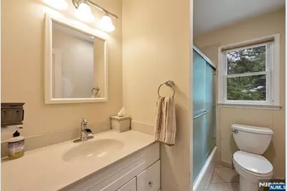 49 Rutherford Place, Montvale, NJ 07645 - Photo 19