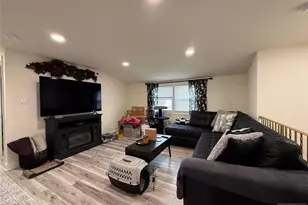 51 Echo Pl 2nd Fl, Elmwood Park, NJ 07407 - Photo 3