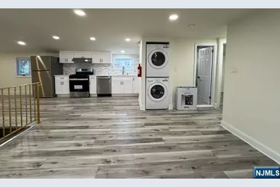 51 Echo Place 2nd Fl #2nd fl, Elmwood Park, NJ 07407 - Photo 19