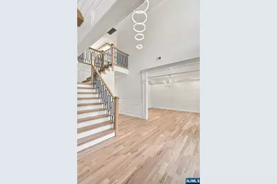 295 Georgian Drive, Paramus, NJ 07652 - Photo 5