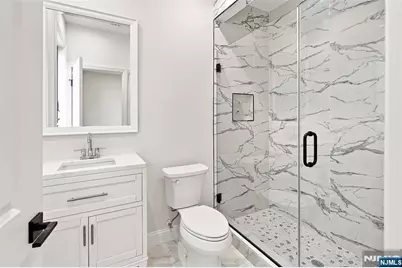 295 Georgian Drive, Paramus, NJ 07652 - Photo 37