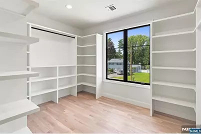 295 Georgian Drive, Paramus, NJ 07652 - Photo 25