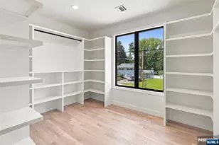 295 Georgian Dr, Paramus, NJ 07652 - Photo 25