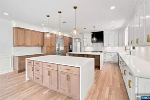 295 Georgian Dr, Paramus, NJ 07652 - Photo 11