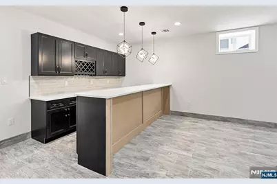 295 Georgian Drive, Paramus, NJ 07652 - Photo 45