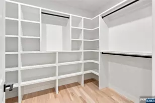 295 Georgian Dr, Paramus, NJ 07652 - Photo 27