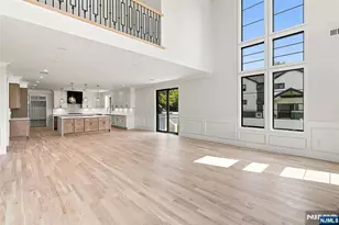 295 Georgian Dr, Paramus, NJ 07652 - Photo 17