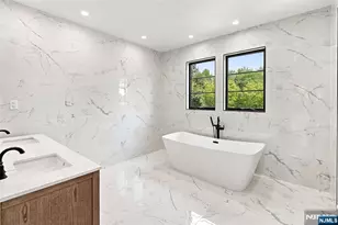 295 Georgian Dr, Paramus, NJ 07652 - Photo 29