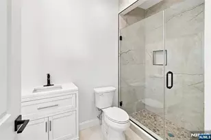 295 Georgian Dr, Paramus, NJ 07652 - Photo 19