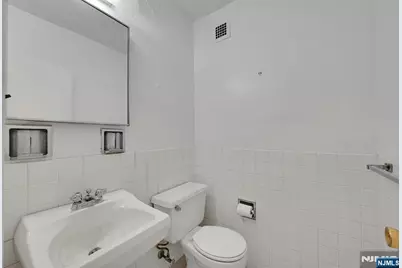5 Horizon Road 2102 #2102, Fort Lee, NJ 07024 - Photo 25