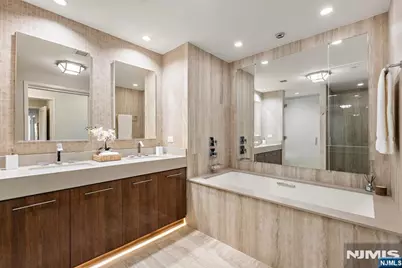 1200 Ave At Port Imperial 418 #418, Weehawken, NJ 07086 - Photo 25