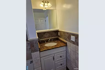 14-08 River Road A #A, Fair Lawn, NJ 07410 - Photo 13