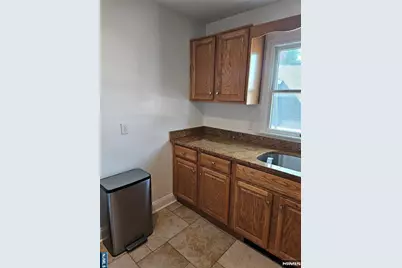 14-08 River Road A #A, Fair Lawn, NJ 07410 - Photo 5
