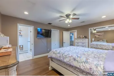 6 Livi Court 1 #1, Elmwood Park, NJ 07407 - Photo 27