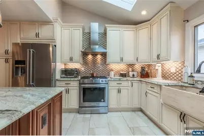 6 Livi Court 1 #1, Elmwood Park, NJ 07407 - Photo 17
