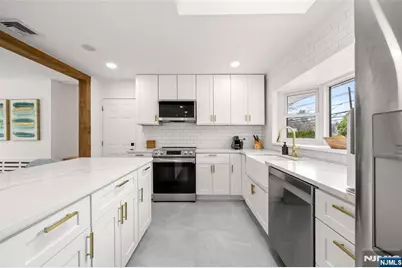 7 Wierimus Lane, Hillsdale, NJ 07642 - Photo 9