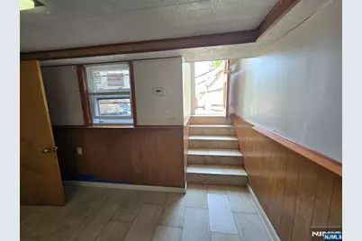 85 Linden Avenue, Elmwood Park, NJ 07407 - Photo 37