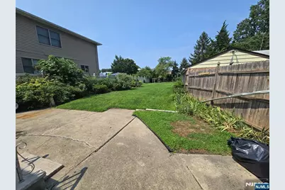 85 Linden Avenue, Elmwood Park, NJ 07407 - Photo 35