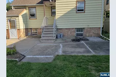 85 Linden Avenue, Elmwood Park, NJ 07407 - Photo 7