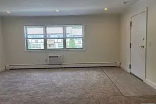 117 Treetop 11, Bloomingdale, NJ 07403 - Photo 5