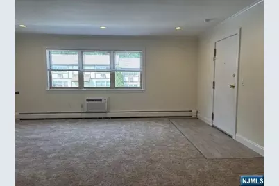 117 Treetop 11 #11, Bloomingdale, NJ 07403 - Photo 17