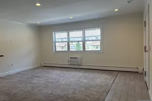 117 Treetop 11, Bloomingdale, NJ 07403 - Photo 3