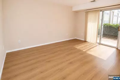 507 Windsor Drive 107 #107, Palisades Park, NJ 07650 - Photo 13