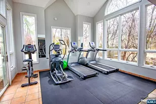 507 Windsor Dr 107, Palisades Park, NJ 07650 - Photo 19