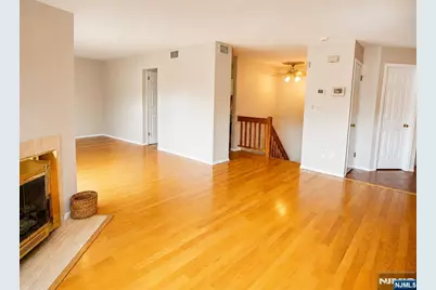 507 Windsor Drive 107 #107, Palisades Park, NJ 07650 - Photo 5