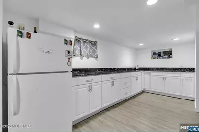 247 Post Avenue, Lyndhurst Township, NJ 07071 - Photo 25