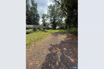 605 Park Avenue, East Orange, NJ 07017 - Photo 27