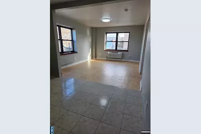 2401 Bergenline Avenue 3H #3H, Union City, NJ 07087 - Photo 13