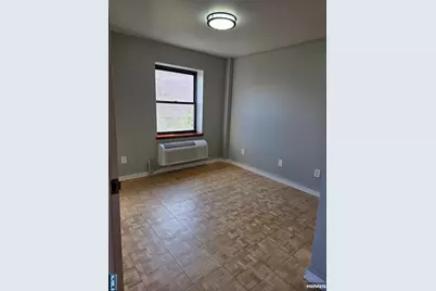 2401 Bergenline Avenue 3H #3H, Union City, NJ 07087 - Photo 11