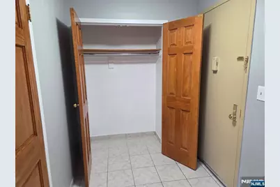 2401 Bergenline Avenue 3H #3H, Union City, NJ 07087 - Photo 7