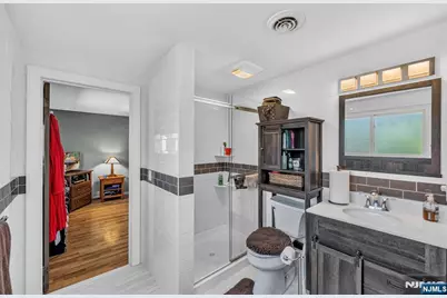 143 Grove Street, Bergenfield, NJ 07621 - Photo 31