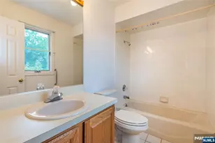 14 Hinchman Ave, Wayne, NJ 07470 - Photo 11