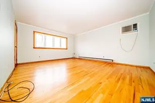 20 Lafayette St, Little Ferry, NJ 07643 - Photo 3