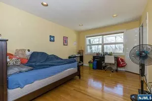 192 Stonehurst Dr, Tenafly, NJ 07670 - Photo 13