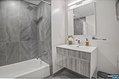 6401 Park Avenue 401 #401, West New York, NJ 07093 - Photo 15