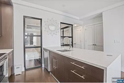 6401 Park Avenue 401 #401, West New York, NJ 07093 - Photo 5