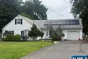 29 Village Rd, Pequannock Township, NJ 07444 - Photo 1