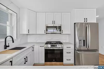 62 Hillside Avenue 1 #1, Newark, NJ 07108 - Photo 9