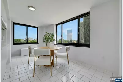 1512 Palisade Avenue 5B #5B, Fort Lee, NJ 07024 - Photo 9