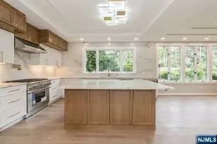 66 E Gramercy Pl, Glen Rock, NJ 07452 - Photo 7