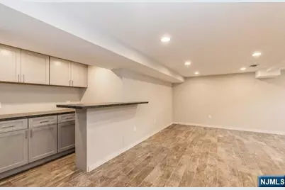 66 E Gramercy Place, Glen Rock, NJ 07452 - Photo 33