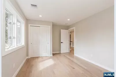 66 E Gramercy Place, Glen Rock, NJ 07452 - Photo 17