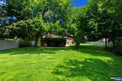 76 Niehaus Avenue, Little Ferry, NJ 07643 - Photo 27