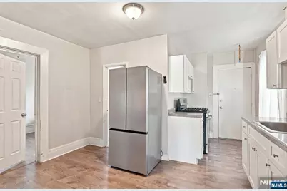 39 Hillman Street, Paterson, NJ 07522 - Photo 11